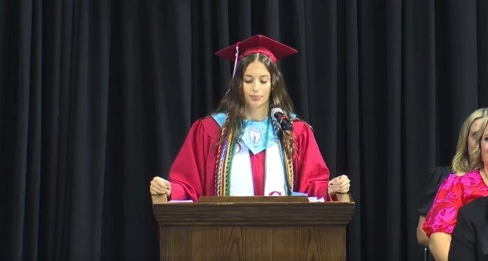 Estudante cita Red Dead Redemption 2 em discurso de formatura e mostra como os games também ensinam sobre a vida
